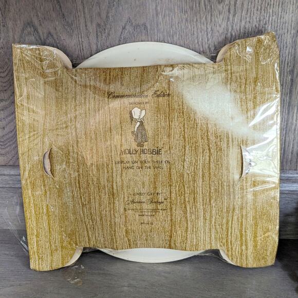 Vintage 1972 Holly Hobbie Christmas Plate – American Greetings Cat Collectible - Picture 11 of 13